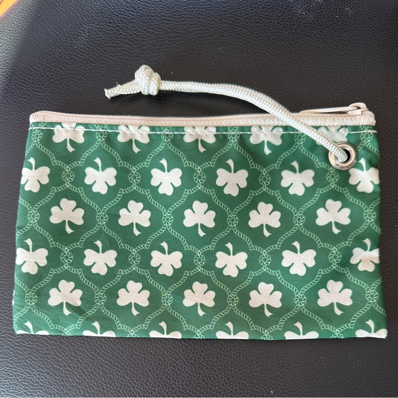 Sea Bags Lucky Shamrock Wristlet - Picture 2 of 5